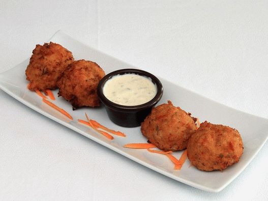 Photo Caribbean Sea Snail Donuts with Tartar Dip Sauce
