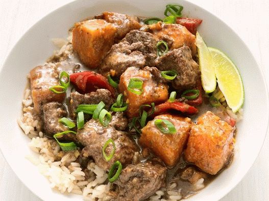 Photo of a Caribbean beef stew in a slow cooker