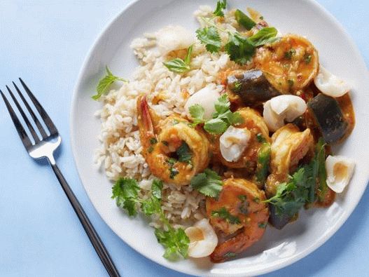 Photo of curry with shrimp and lychee