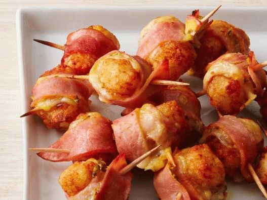 Photo Potato balls with ham and Cuban cheese
