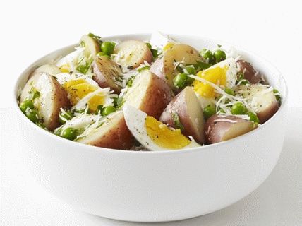 Photo Potato salad with eggs