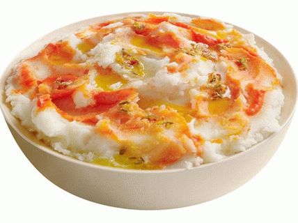 Photo Mashed potatoes with orange oil and fennel seeds
