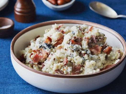 Photo Mashed potatoes with blue cheese