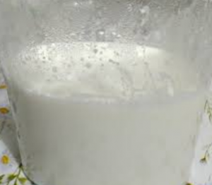 Kefir in a yogurt maker