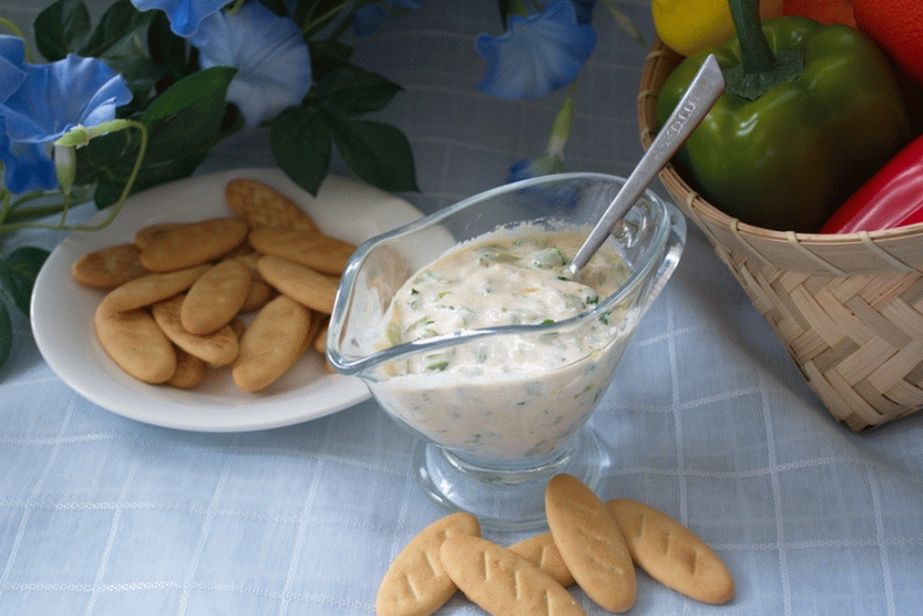 Kefir sauce with herbs