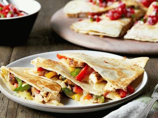 Photo of Quesadilla with chicken and sauce
