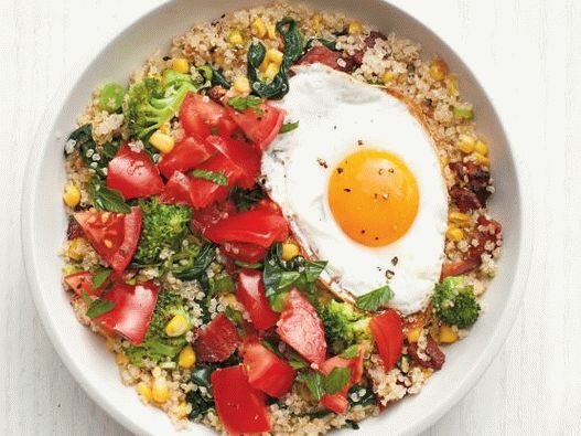 Photo of Quinoa with Egg, Bacon and Vegetables