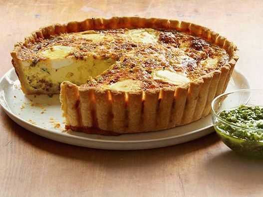 Photo of Quiche with minced meat and goat cheese