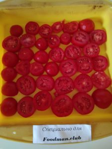Clafuti with tomatoes