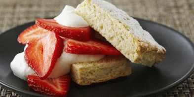 Photo Classic Shortcake with Strawberries