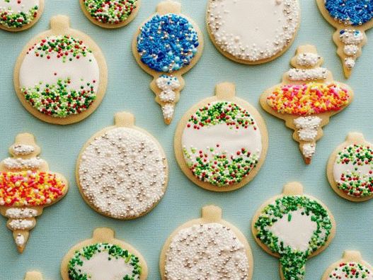 Photo Classic shortbread cookies with icing