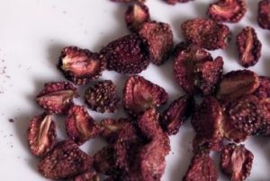 Strawberry chips
