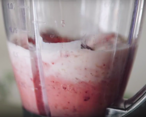 Strawberry Bowl Smoothie