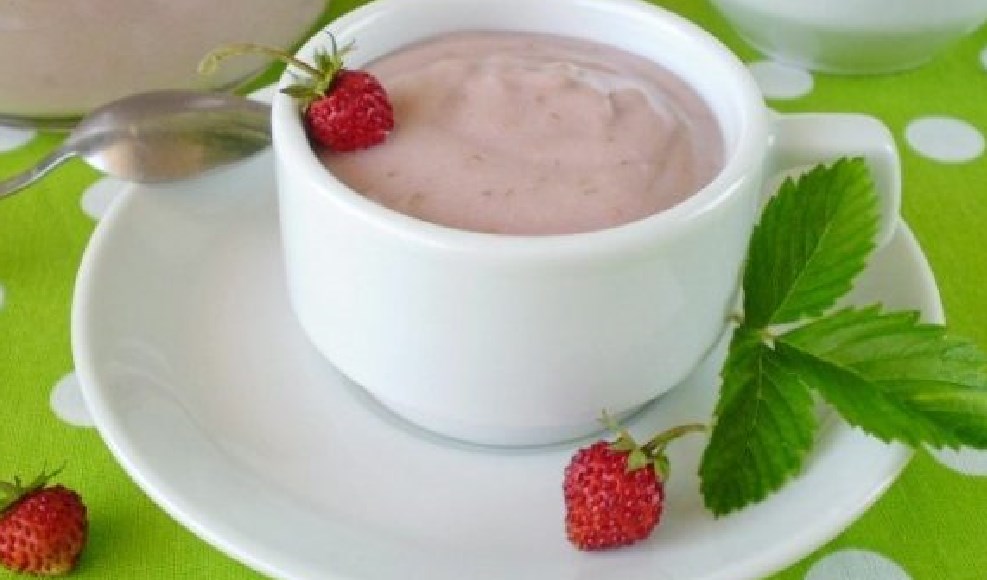 Strawberry Custard