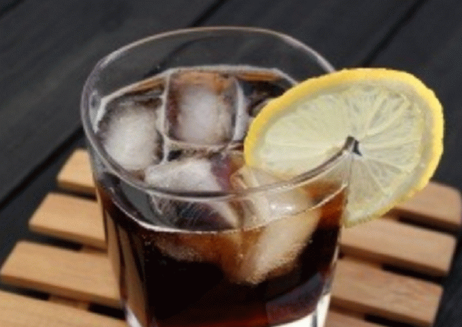 Cocktail Whiskey with Cola