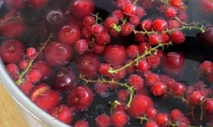 Sweet compote