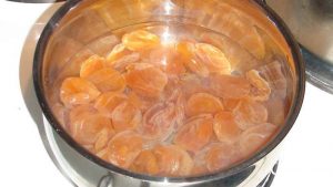 Stewed apricots