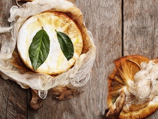 Photo Smoked Brie Cheese