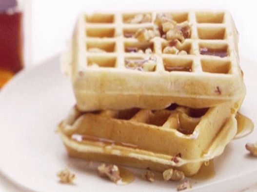 Photo Cinnamon Waffles with Bacon