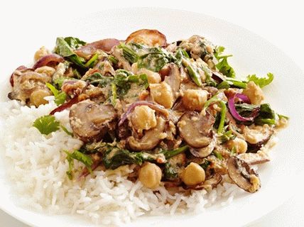 Photo Feed with mushrooms and spinach