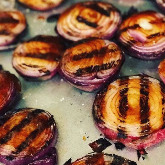 Photo of grilled red onion