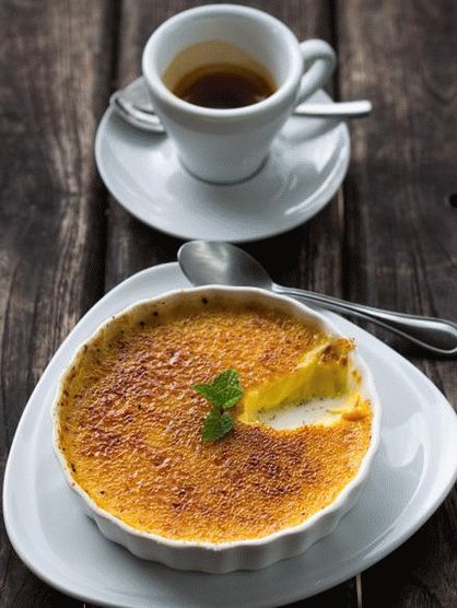 Photo of creme brulee