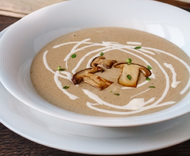 White mushroom cream soup