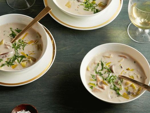 Photo Cream of Forest Mushroom Soup