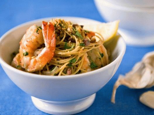 Photo of scampi shrimp in a light sauce