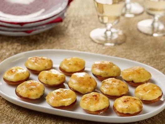 Photo of Tiny Creme Brulee Pastries