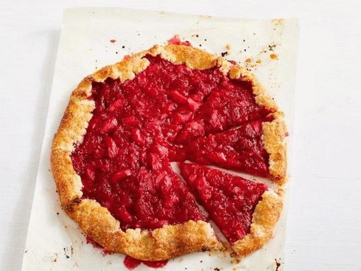Photo of Krostat with raspberries and rhubarb