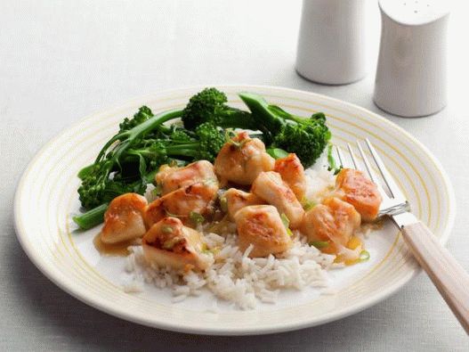 Photo Chicken breast in lemon sauce