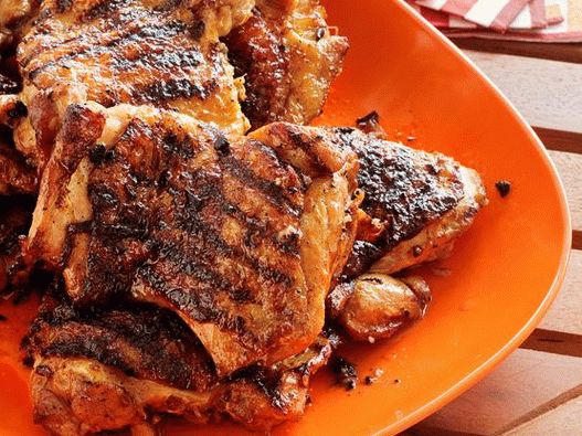 Photo of grilled chicken thighs in garlic-ginger marinade