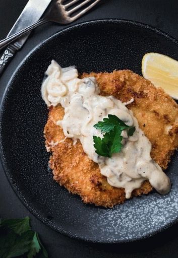 Photo Chicken schnitzels with mushroom sauce