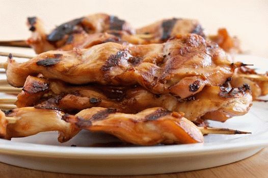 Photo Grilled chicken skewers - tandoori chicken