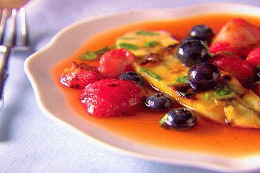 Grilled fruit salad