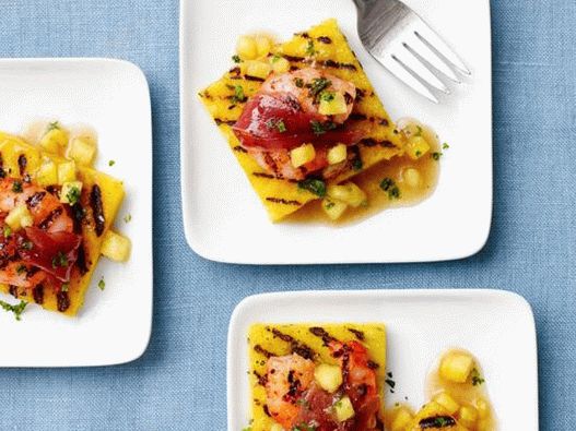 Photo of the dish - Shrimps in bacon with polenta and pineapple sauce
