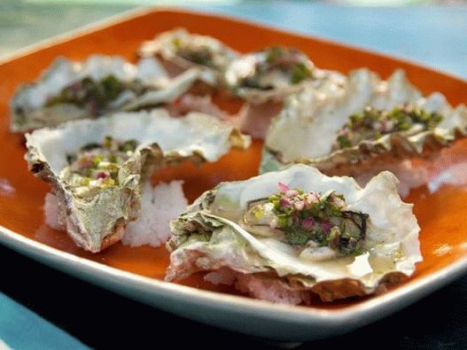 Photo of the dish - Grilled oysters with minignette with greens and chili peppers