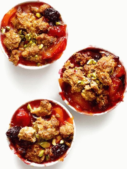 Photo of the dish - Crumble with plum and nectarine and pistachio topping