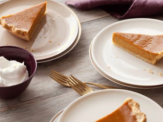 Pumpkin pie with condensed milk