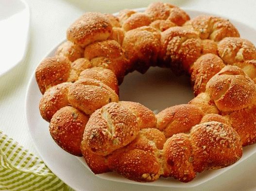 Monkey bread with cheese