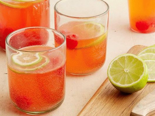 Cherry-lime lemonade