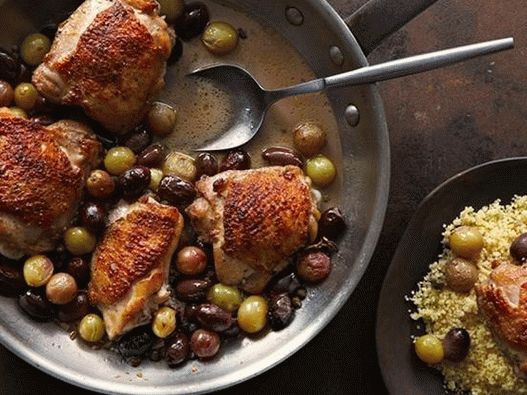 Fried Chicken Thighs with Grapes and Olives