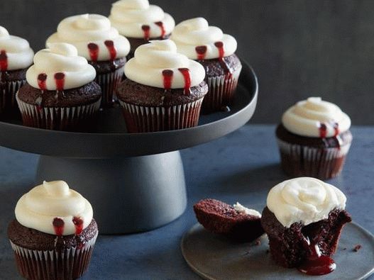 Food Photography - Vampire Cupcakes