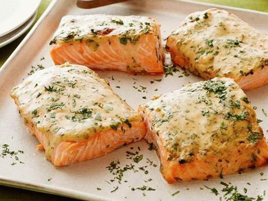 Baked salmon in maple glaze