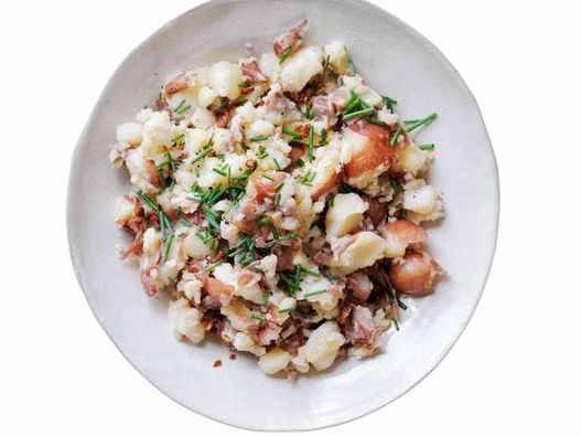 Dish Photography - Chopped Potatoes with Garlic Oil