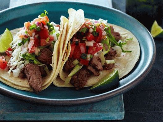 Taco carne asada with fresh salsa