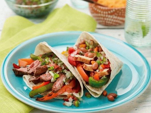 Fajitas on the grill with two kinds of fillings