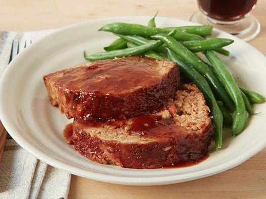Turkey meat with barbecue sauce