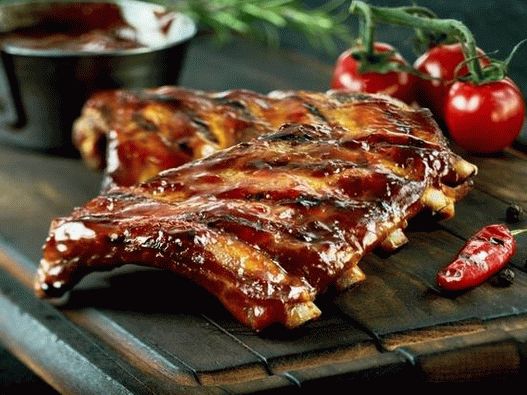 Pork ribs in honey glaze